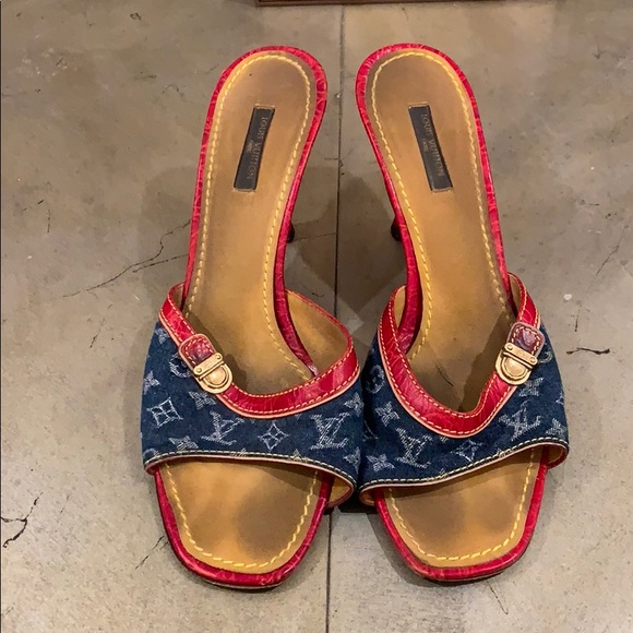 Louis Vuitton denim and alligator sandals - Picture 2 of 7